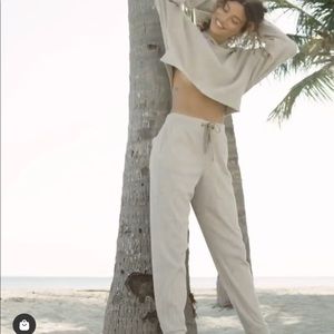 Alo sweat set, size small.  Grey colour.